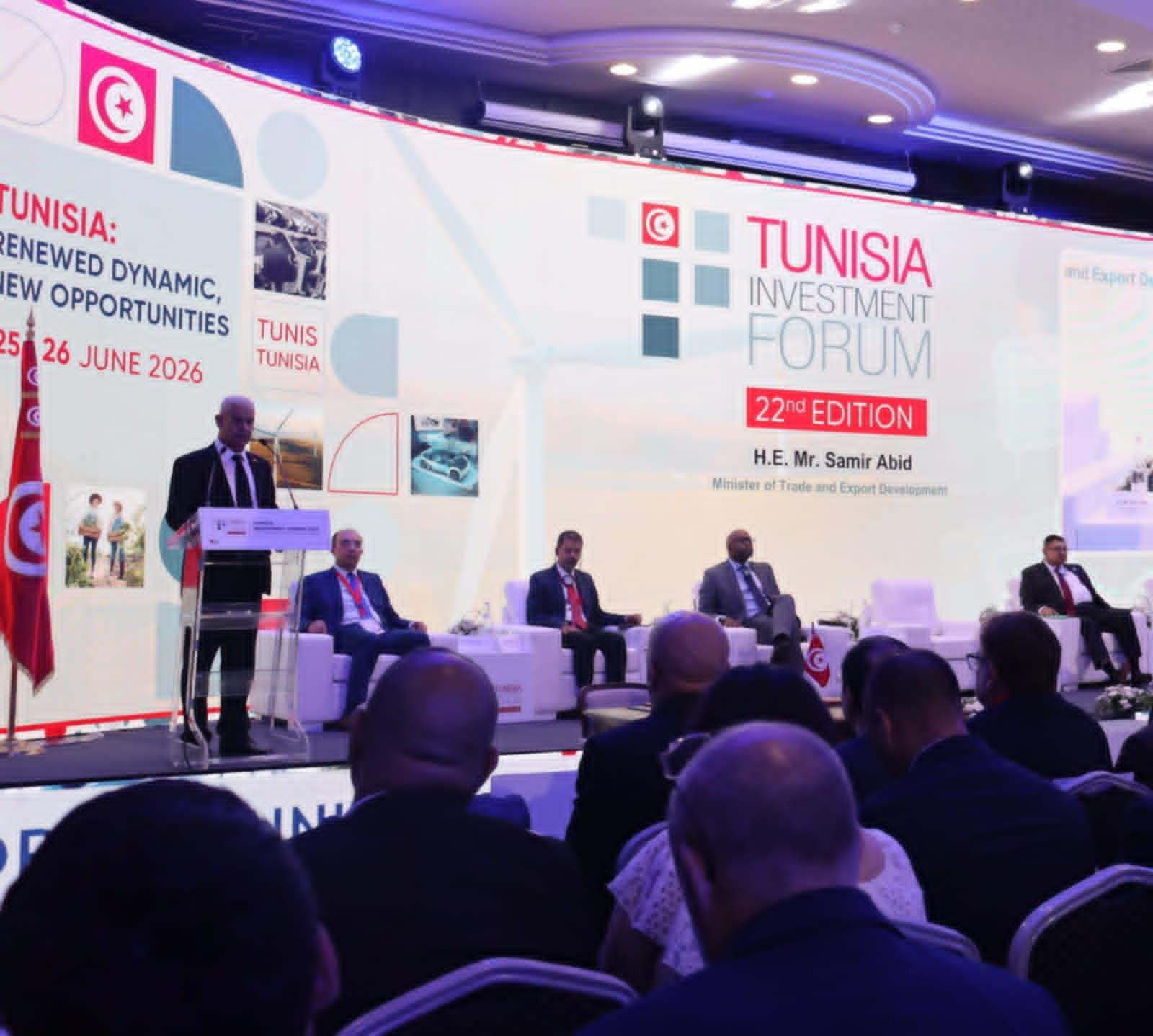    .. وزير التجارة وتنمية الصادرات:  تونس ليست مجرد نقطة عبور نحو إفريقيا بل منصة للتبادل والاستثمار وربط الأسواق العالمية   